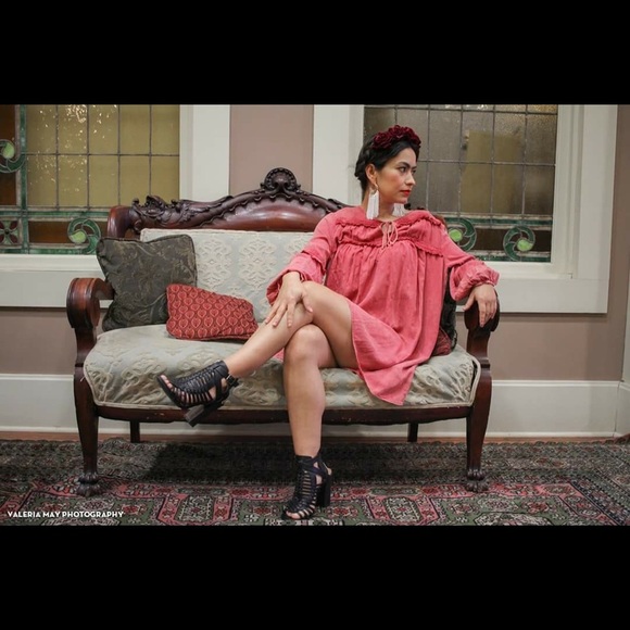 Umgee‎ Faded Red Ruffle Long Sleeve Dress - Picture 2 of 2